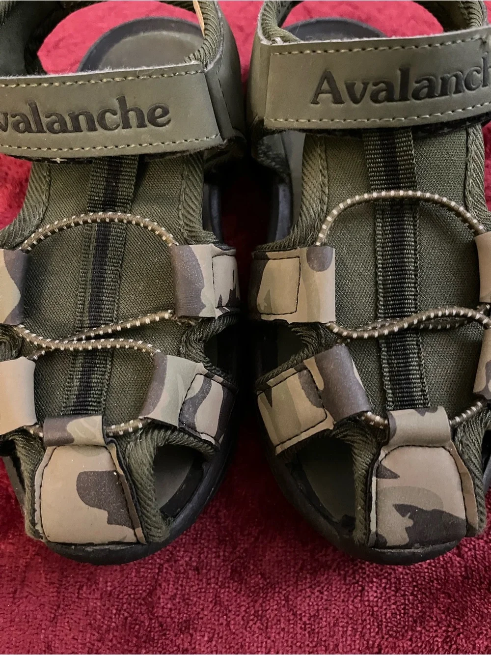 Avalanche Boys Closed Toe Rugged Trail Hiking Sandals, Size 12 Camo